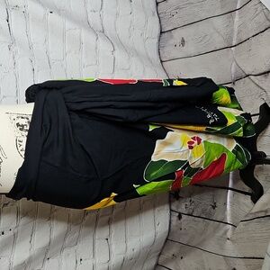 Banana Beach Black Floral Sarong